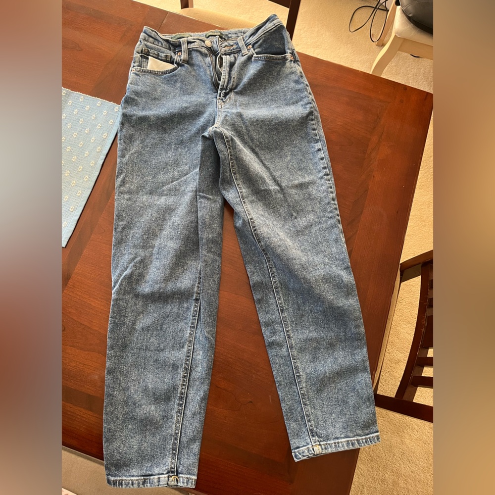 Wild Fable Straight Leg Jeans. Size 4